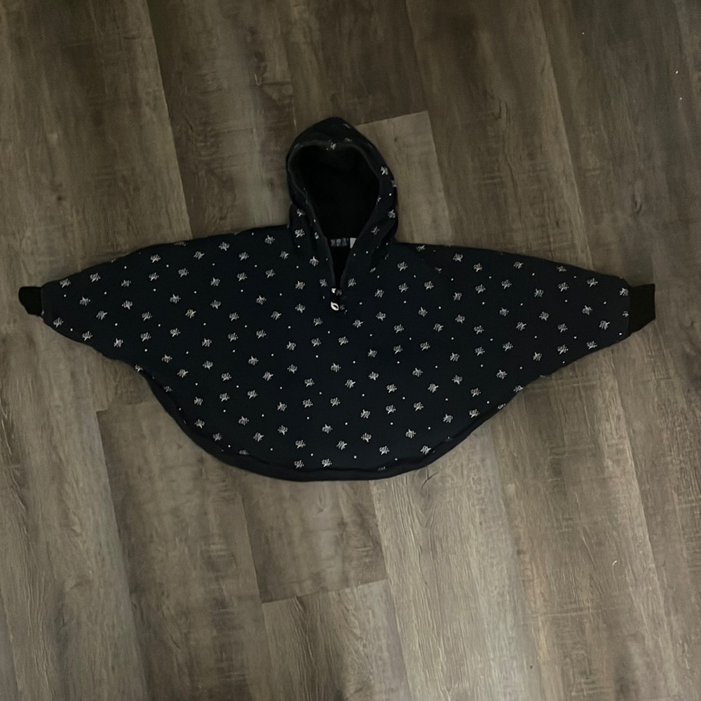 ZHI QU BEI blue sweater pull over jacket like